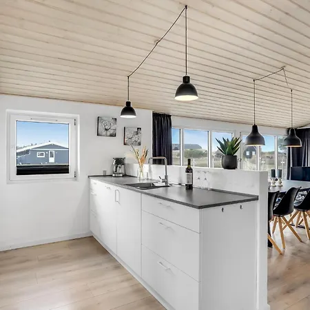 Gorgeous In With Sauna Feriehus *