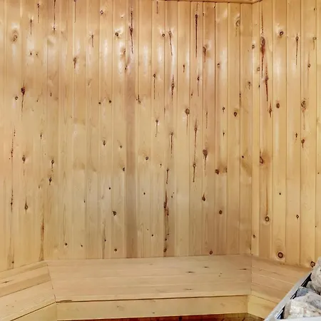 Gorgeous In With Sauna Feriehus *